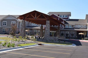 Front entrance of Covenant Living of Bixby