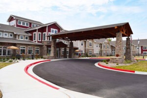 Covered front entrance of Covenant Living of Bixby